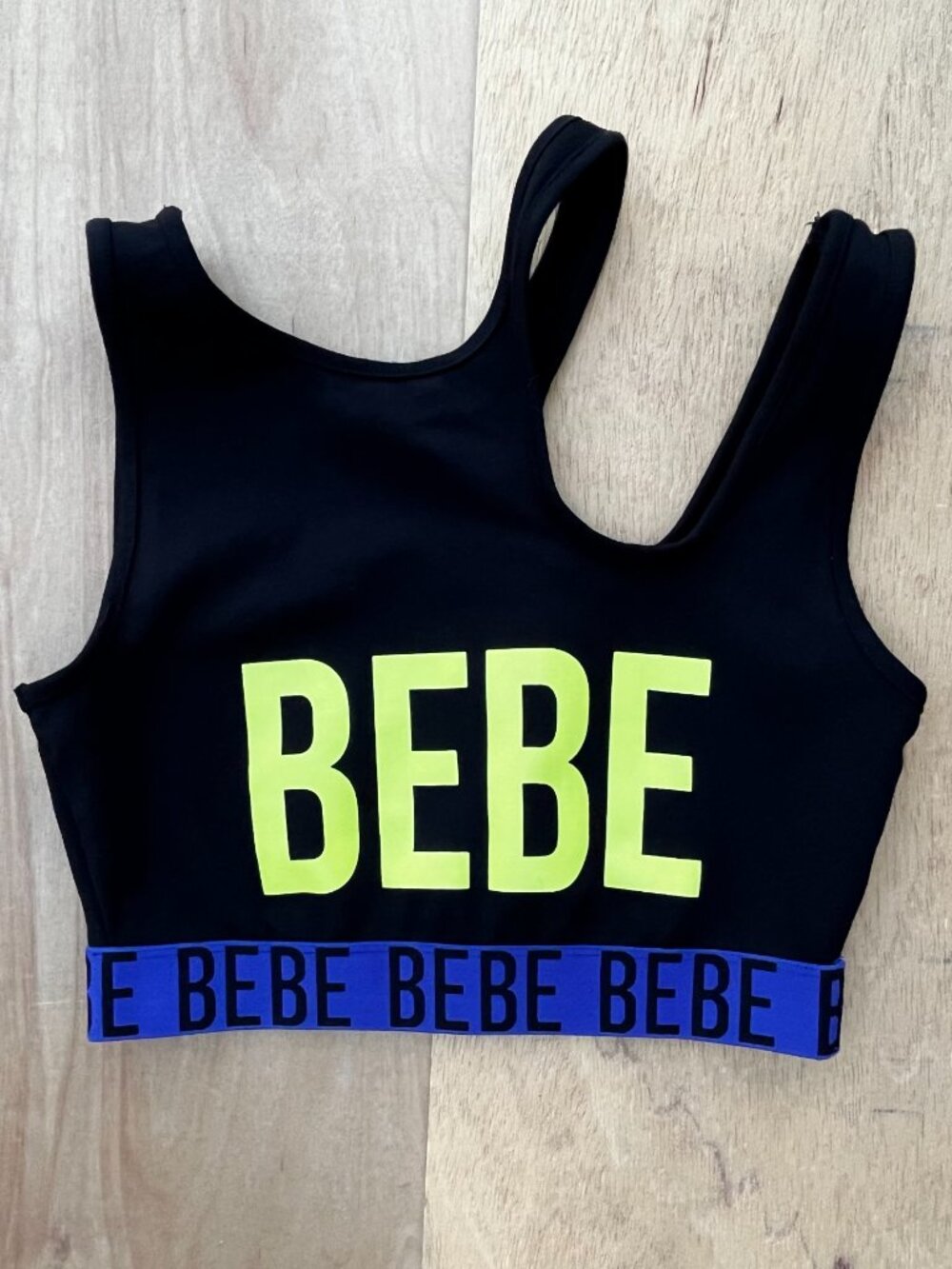 BEBE ASYMMETRICAL NEON YELLOW LOGO SPORTS BRA Women’s sz M Black Blue